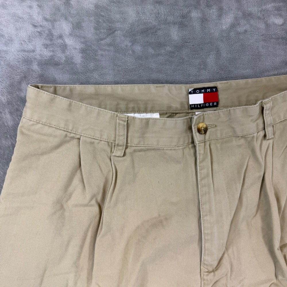 Vintage Tommy Hilfiger Pleated Chino Shorts Men's Size 36 Tan Cotton‎ Twill - Picture 3 of 7